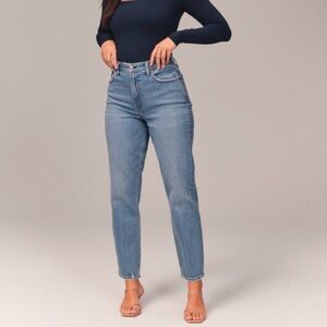Abercrombie Curve Love The Mom High Rise Jeans